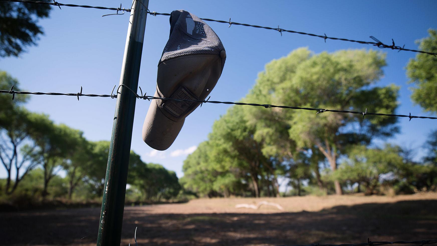 Supreme Court opens door to $1 billion for wall on Arizona-Mexico border